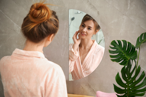 Půlkruhové zrcadlo na zeď bez rámu 50x100 cm