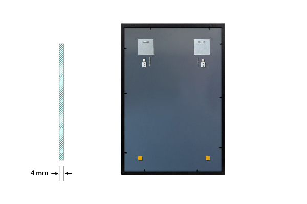 Obdélníkové zrcadlo do ložnice v bílém rámu 50x50 cm