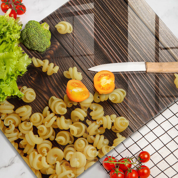 Kryt na varnou desku Těstoviny na stole