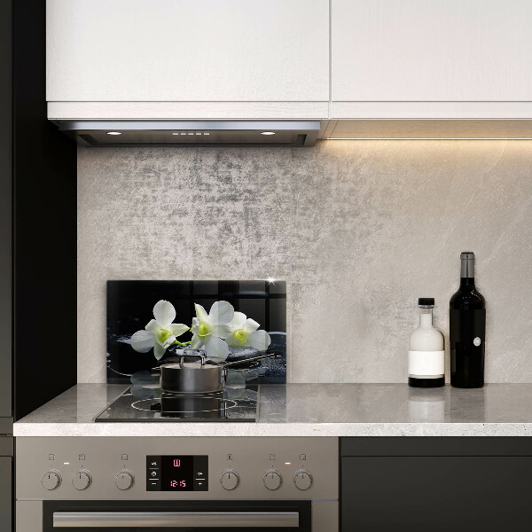 Kryt na varnou desku Bílé květy v zenové vodě