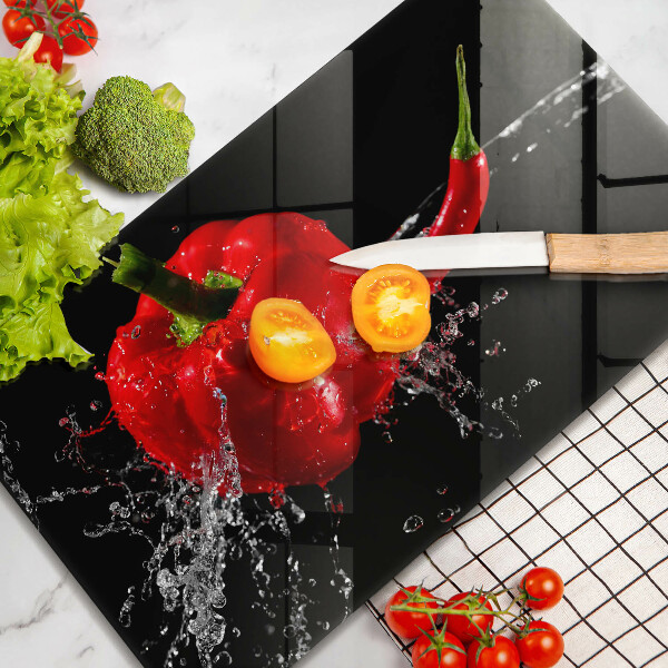 Kryt na varnou desku Červené papriky ve vodě