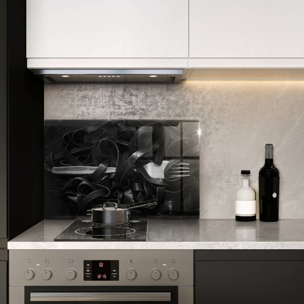 Skleněná deska za sporák Černé těstoviny Tagliatelle