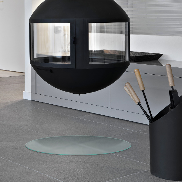 Kulatá poloprůsvitná podložka pod krb fi70 cm