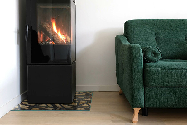 Čtvercové sklo před krb Geometrie se dřevem