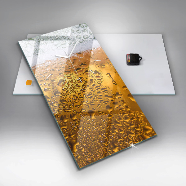 Vertikální nástěnné hodiny Hrnek piva