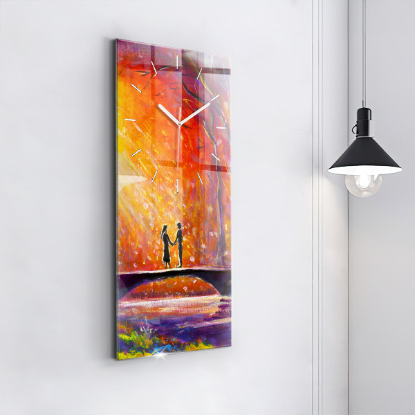 Vertikální nástěnné hodiny Pár v lese