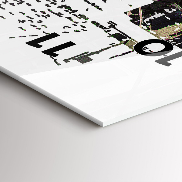 Vertikální skleněné hodiny New York