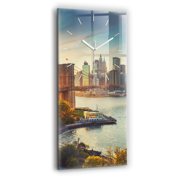 Vertikální skleněné hodiny Newyorský Manhattan