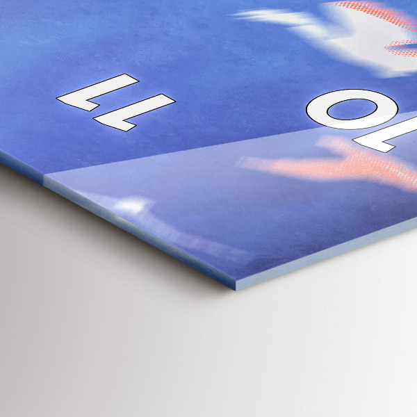 Vertikální skleněné hodiny Chlapec s křídly