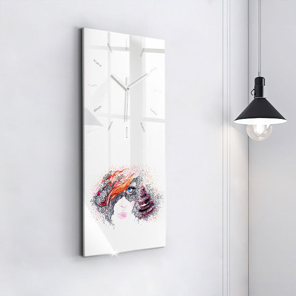 Vertikální skleněné hodiny Sladká žena s dortem