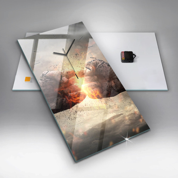 Vertikální skleněné hodiny Síla pěstí