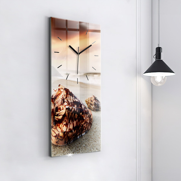 Vertikální skleněné hodiny Mušle na pláži