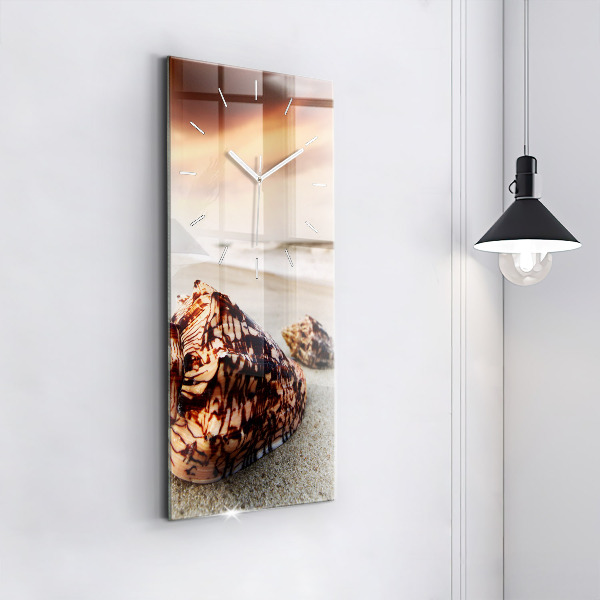 Vertikální skleněné hodiny Mušle na pláži