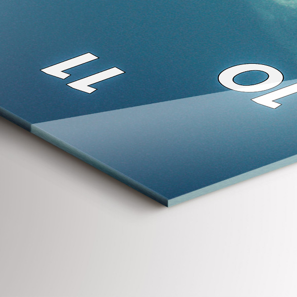 Vertikální skleněné hodiny Auto se surfovacím prknem