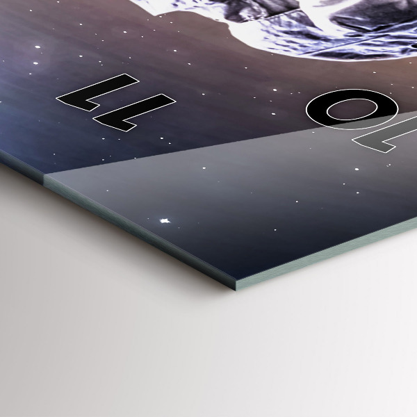 Vertikální skleněné hodiny Astronaut ve vesmíru