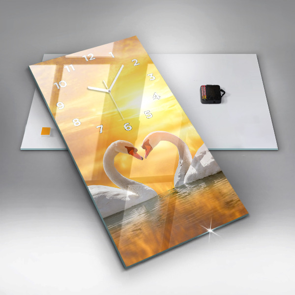 Vertikální skleněné hodiny Zamilované labutě
