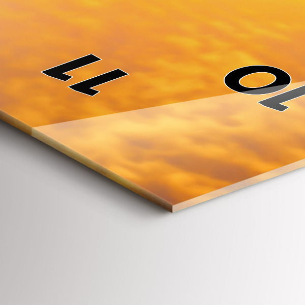 Vertikální skleněné hodiny Zamilované labutě