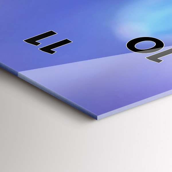 Vertikální skleněné hodiny Motýl na trávě