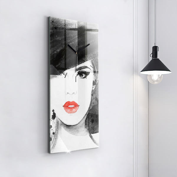 Vertikální nástěnné hodiny Žena v klobouku