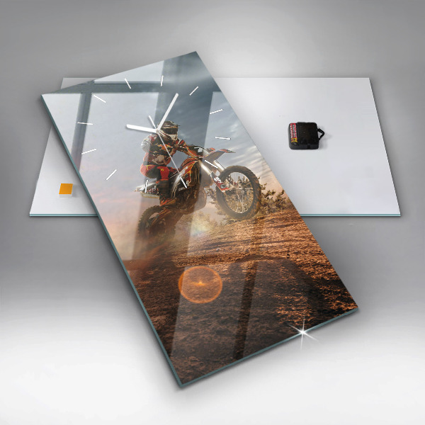 Vertikální nástěnné hodiny Muž na motorce