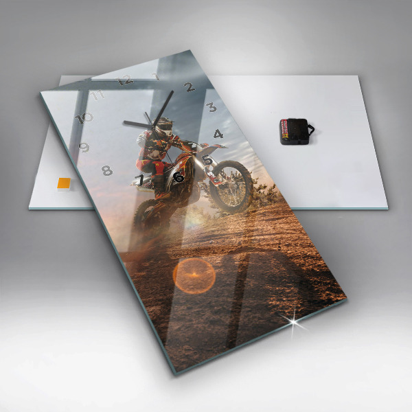 Vertikální nástěnné hodiny Muž na motorce