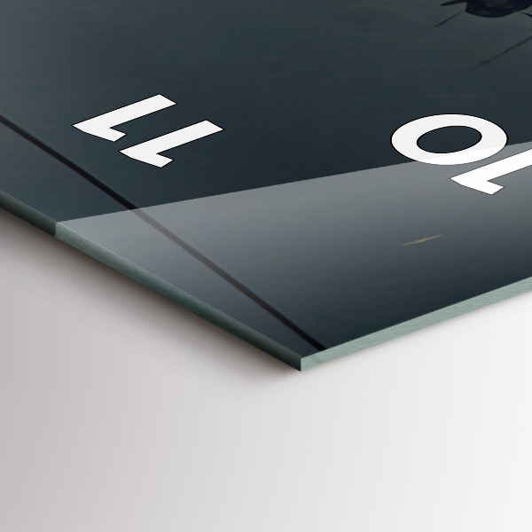 Vertikální skleněné hodiny Apokalyptická budova