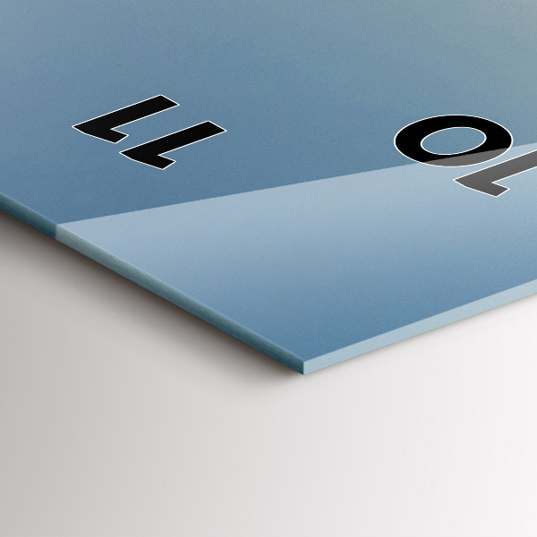 Vertikální skleněné hodiny Traktor na zemědělském poli