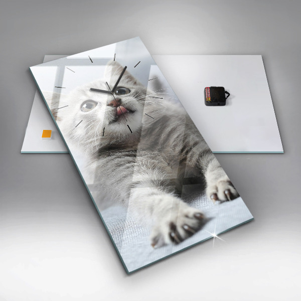 Vertikální skleněné hodiny Kočka na pohovce