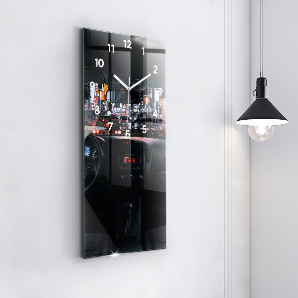 Vertikální nástěnné hodiny Auto v Tokiu
