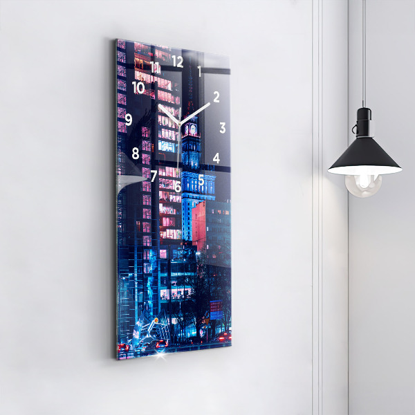 Vertikální nástěnné hodiny Varšava v noci