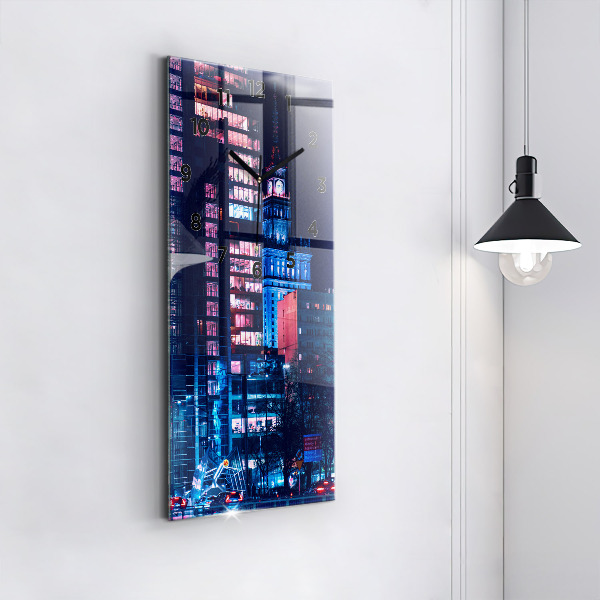 Vertikální nástěnné hodiny Varšava v noci