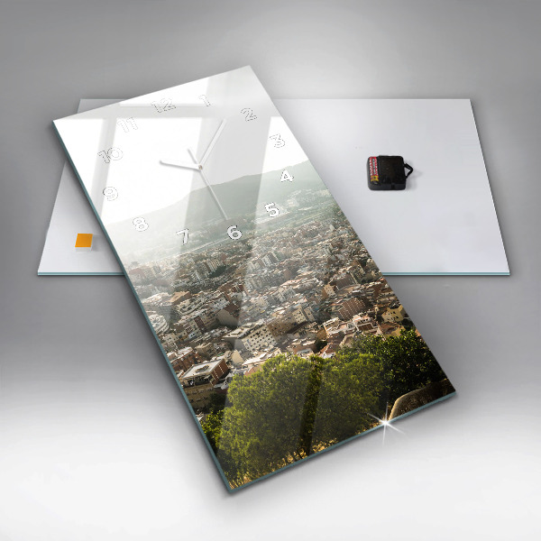 Vertikální nástěnné hodiny Barcelonský výhled na Montjuic