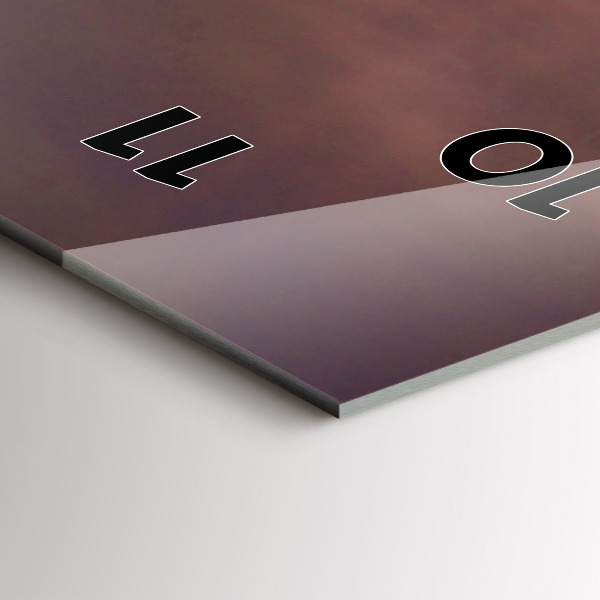 Vertikální skleněné hodiny Olympijský park v Barceloně