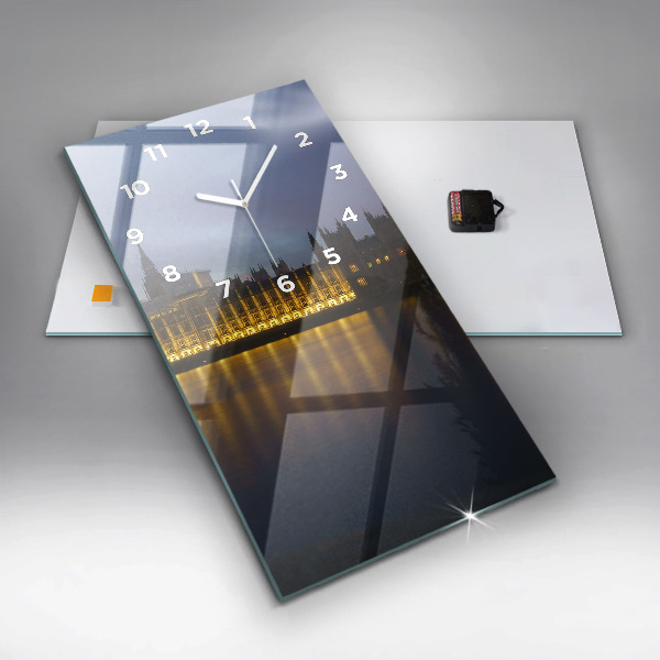 Vertikální nástěnné hodiny Winchesterský palác v Londýně