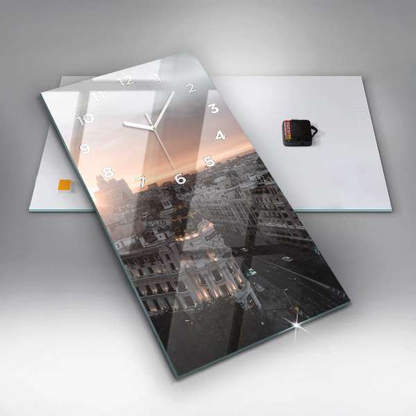 Vertikální nástěnné hodiny Města při západu slunce