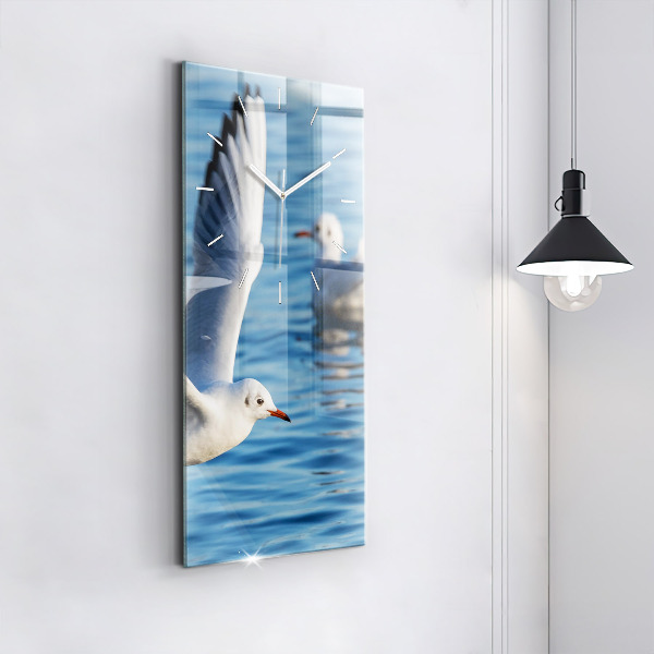 Vertikální skleněné hodiny Racci v Gdyni