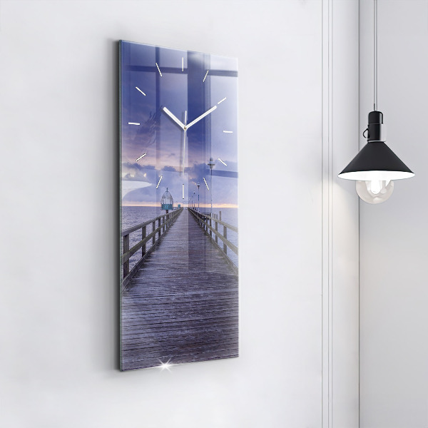 Vertikální nástěnné hodiny Molo na Baltském moři