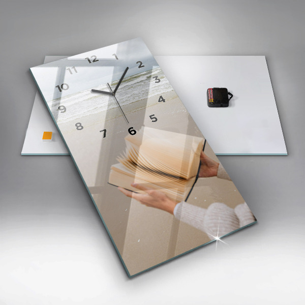 Vertikální nástěnné hodiny Chvíle s knihou