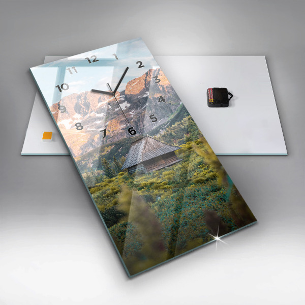 Vertikální nástěnné hodiny Chata v Tatrách