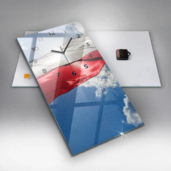 Vertikální nástěnné hodiny Polská vlajka na pozadí oblohy