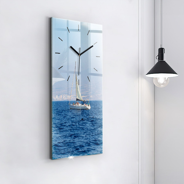 Vertikální nástěnné hodiny Jachta na Tenerife