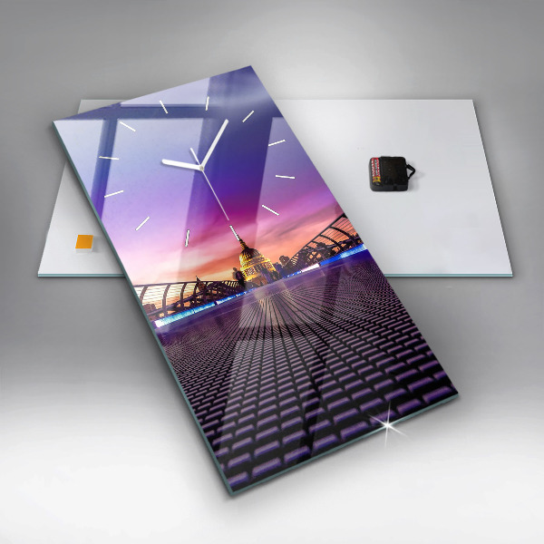 Vertikální nástěnné hodiny Katedrála svatého Pavla