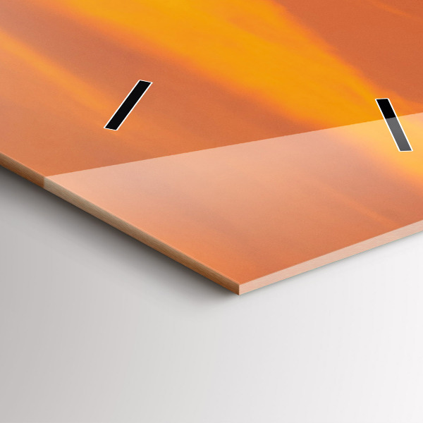 Vertikální nástěnné hodiny Balaton ve večerních hodinách