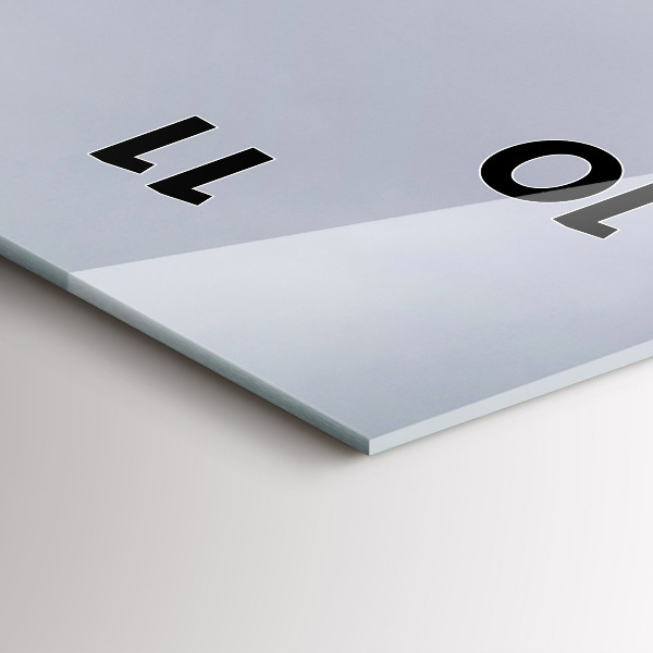 Vertikální nástěnné hodiny Socha Panny Marie v Lyonu