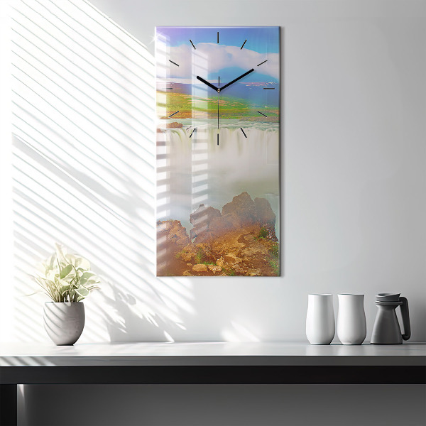 Vertikální skleněné hodiny Godafoss na Islandu