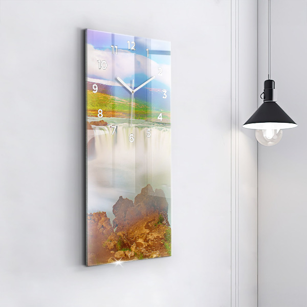 Vertikální skleněné hodiny Godafoss na Islandu