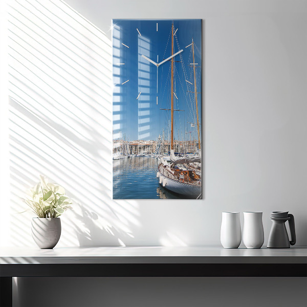 Vertikální skleněné hodiny Přístav v Marseille Francie