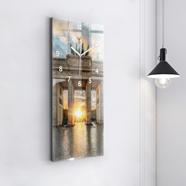 Vertikální skleněné hodiny Braniborská brána v Berlíně