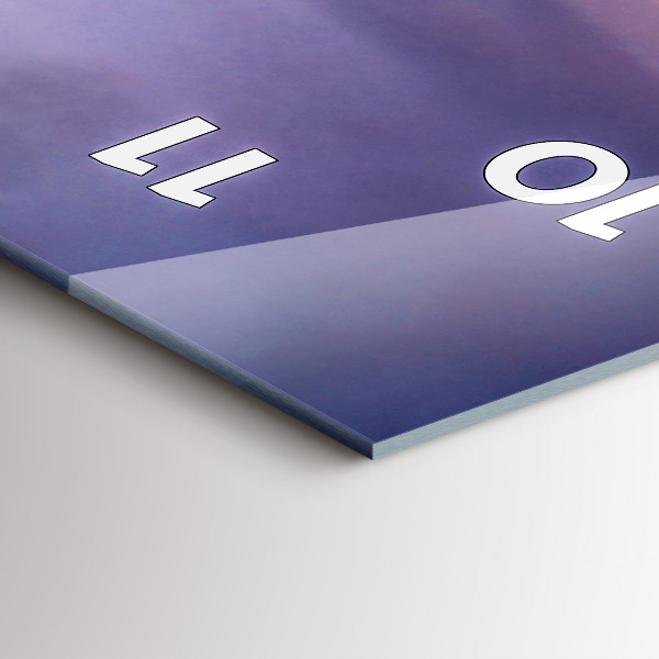 Vertikální skleněné hodiny Kamenná hlava