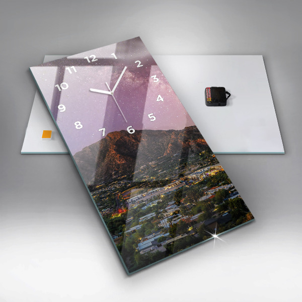 Vertikální skleněné hodiny Hornatá krajina